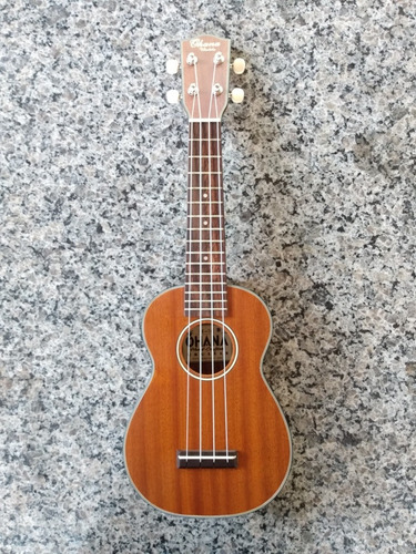 Ukulele Sk-14e Soprano Desconto Especial Por Tempo Limitado