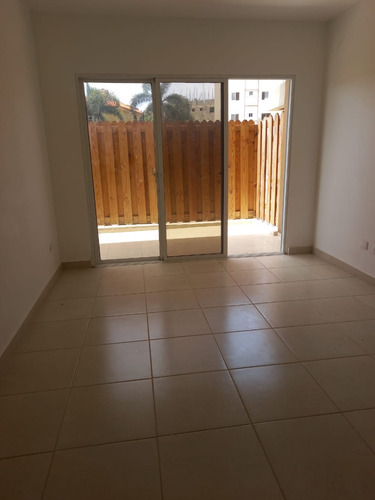 Vendo Apartamentos Listos Para Entrega En Brisa Oriental En La Autopista San Isidro Próximo A Zona Franca, Escuelas, Comercios, Transporte Público. Aplica Al Bono Vivienda