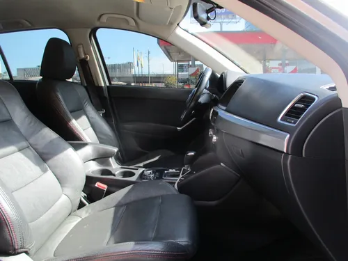 Mazda CX-5 TOURING 4X2 2000CC AT AA