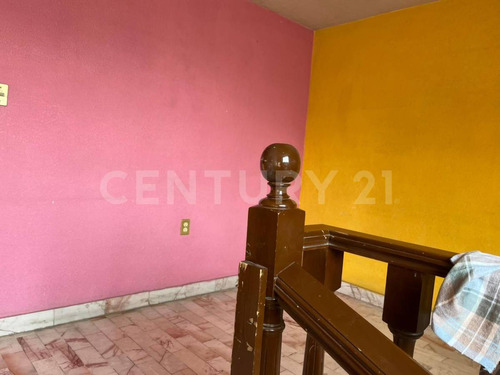 Renta De Local En Los Reyes, Tutltitlán, Estado De México.