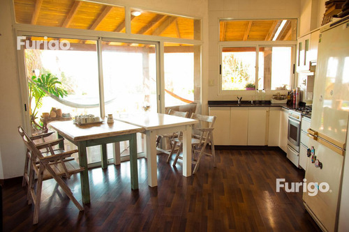 Casa Con Pileta En Casilda
