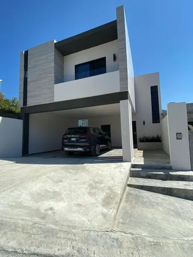 St Casa De Lujo En Venta En Alamosur Santiago Nl
