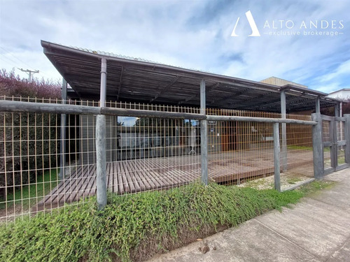 3 Cabañas Y Local Comercial En Maitencillo 