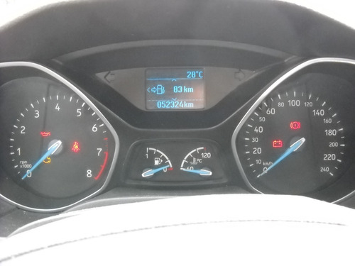 Imagen 5 de 25 de Ford Focus Iii S 1,6 2016 5ptas Gris