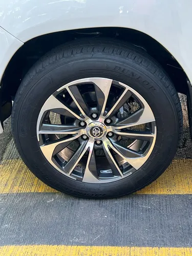 Toyota Hilux 2.8l