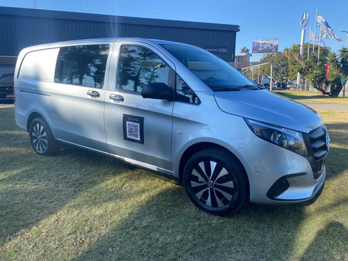 Mercedes-Benz Vito 1.9 119 Cdi Tourer Pasajeros 9+1 At