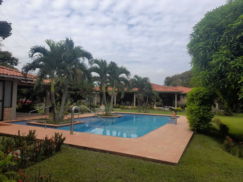 Imagen 2 de 19 de Alquiler Casa Campestre En Condominio Las Mercedez