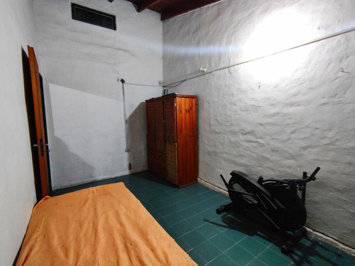 Venta Casa 4 Ambientes Palomar - Moron Permuta