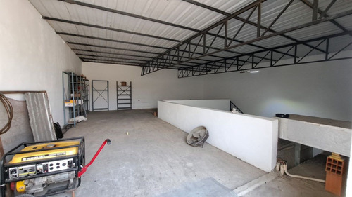Se Vende Galpón Comercial 368m² - Farmacia La Ganadera Av. Constitución Maracay Jm