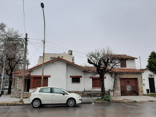 Casa 4 Ambientes Apto Edificio O Uso Profesional