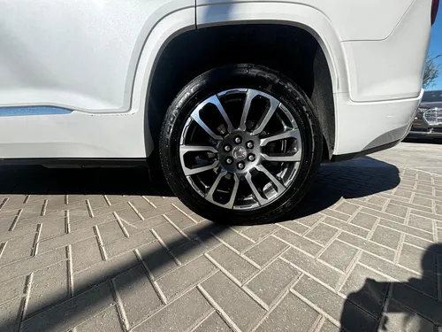 GMC Acadia 3.6 Denali At