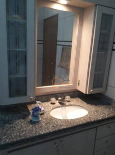 Sobrado Para Alugar Por R$ 3.300,00/mês - Vila Carmosina - São Paulo/sp - So0303