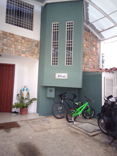 Se Vende Bello Townhouse En San Pablo, Turmero - Urb. Privada