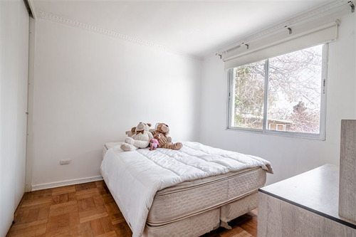 Casa En Venta De 3 Dorm Con Dpto Independiente. Las Condes