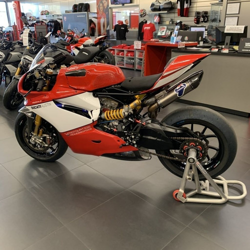 Imagen 6 de 7 de 2017 Ducati Sportbike Motorcycle Panigale 1199 Rs Sbk