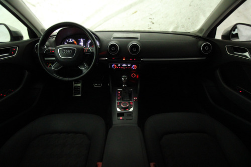 Audi A3 1.8 Ambiente At