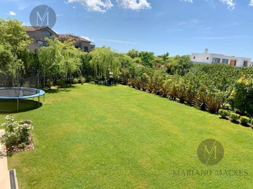 Casa - El Golf