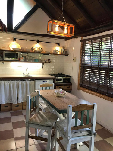 Edificio Comercial En Venta - 6 Cabañas 8 Dormitorios - 1000m2 - Mar Azul