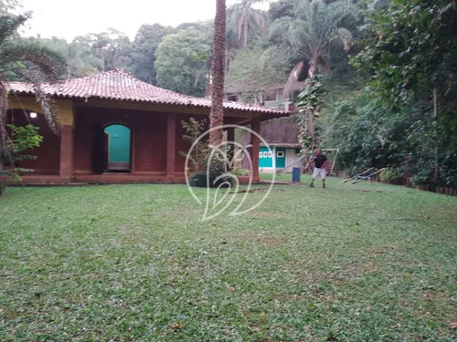 Vende Se Linda Chácara Com Área Total De 10.000m2, Em Mairiporã, São Paulo.