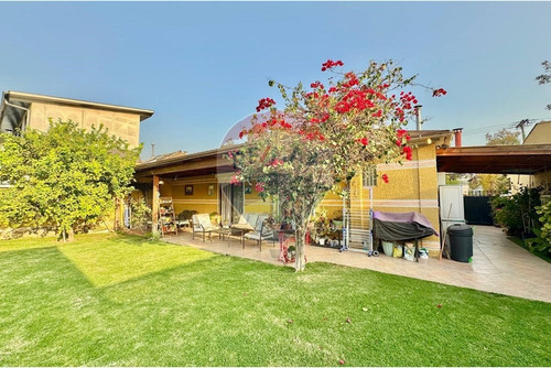 Amplia Casa Ñuñoa 4d Gran Jardin Y Piscina