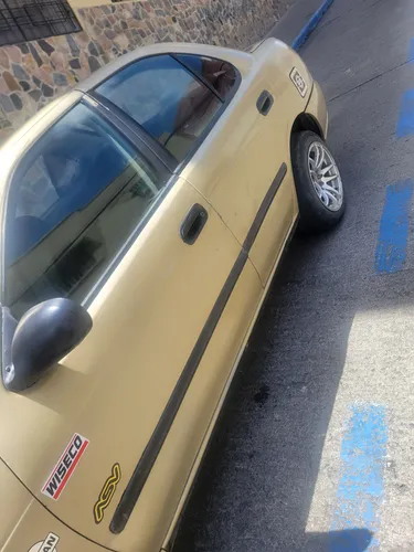 Nissan Sentra B15