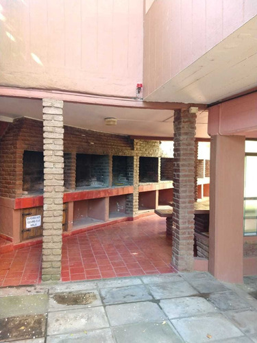 Imagen 8 de 16 de Departamento Temporario En Villa Gesell Para 6 Personas