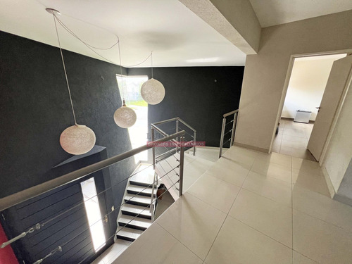 Casa En Venta 3 Dormitorios - Lote Interno - Santa Teresa