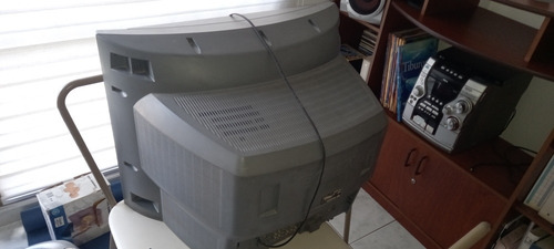 Imagen 4 de 6 de Televisor Sony Trinitron 27 Pulgds Surround Perfecto Estado