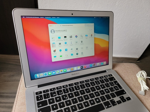Laptop Apple Macbook Air 13 Core I5 2014 128gb 4gb Ram 100c (Usado)