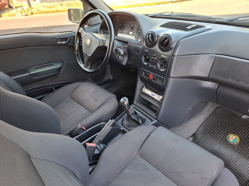 Alfa Romeo 145 2.0 Quadrifoglio