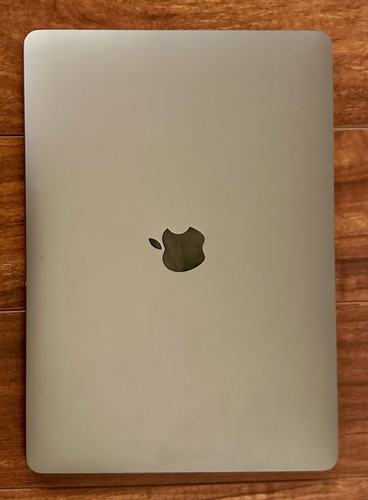 Macbook Pro Chip M2 1tb De Ssd Con 24gb De Ram Plateado (Usado)