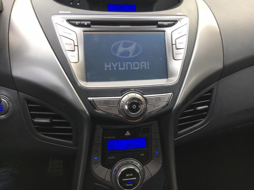 Hyundai Elantra Gls 2.0 Flex Automático 44.000 Km 2013