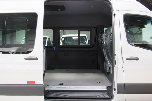 Imagem 9 de 11 de Mercedes-benz Sprinter 416 21/22 10,5m³ Vitrê High Tech