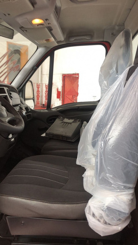 Imagem 6 de 7 de Iveco Daily 35s14 Chassi