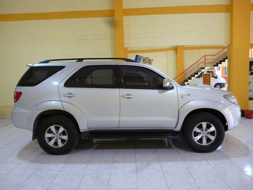 Imagen 5 de 15 de Toyota Hilux Sw4 Srv 2006