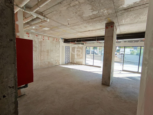 Local Comercial En Ñuñoa De 64m2