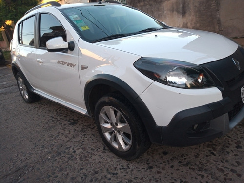 Renault Sandero Stepway 1.6 Confort 105cv 2015. Con Gnc