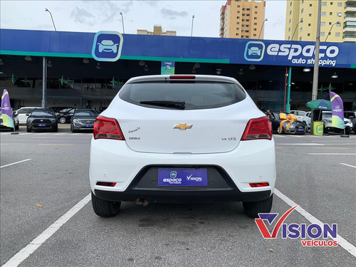 Chevrolet Onix 1.4 MPFI LTZ 8V FLEX 4P MANUAL