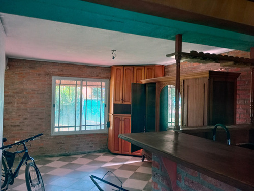 Casaquinta 3 Dorm. Barrio Parque Orense. ¡oportunidad!