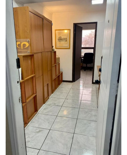Oficina Remodelada En Edificio Bellavista - Rpm Consulting