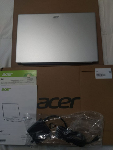Laptop Acer Swift 3 14' I5-1240p 16gb 512gb Pcle Nvme Ssd