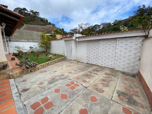 Imagen 8 de 23 de Casa En Venta En Santa Sofia Calle Cerrada Mls# 21-17668