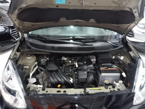 Imagem 13 de 14 de Nissan March March 1.0 12v S (flex) Flex Manual