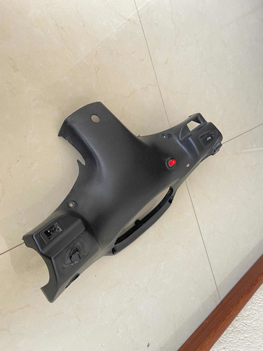 Carcasa De Tablero Motoneta Italika 125c 2019 (Usado)