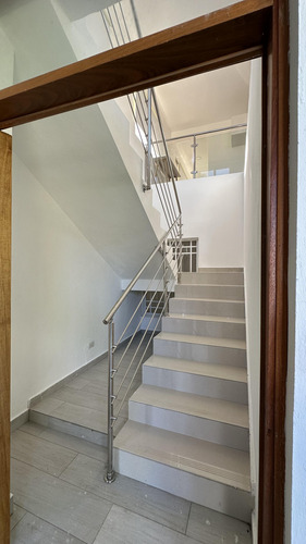 Villa En Venta En Metro Country Club Juan Dolio.