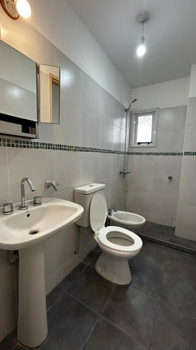 Departamento En B° Alberdi Un Dormitorio , Cocina Separada. Espacio Verde En Comun