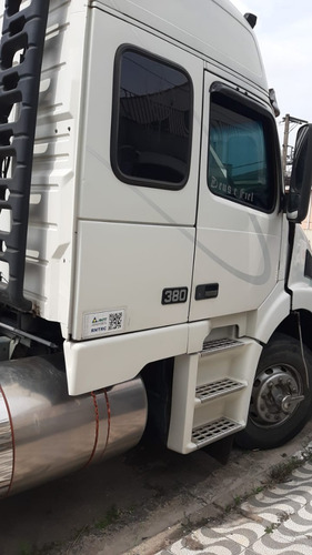Volvo Nh380 - Ano 2001/2002