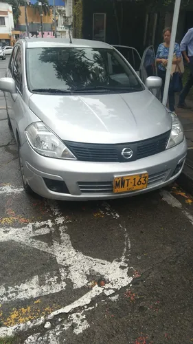 Nissan Tiida 1.8