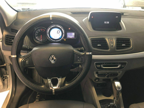 Imagem 11 de 13 de Renault Fluence 2.0 Privilége 16v Flex 4p Automático