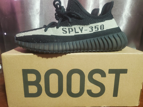 adidas Yeezy Boost 350 V2 Core Black White